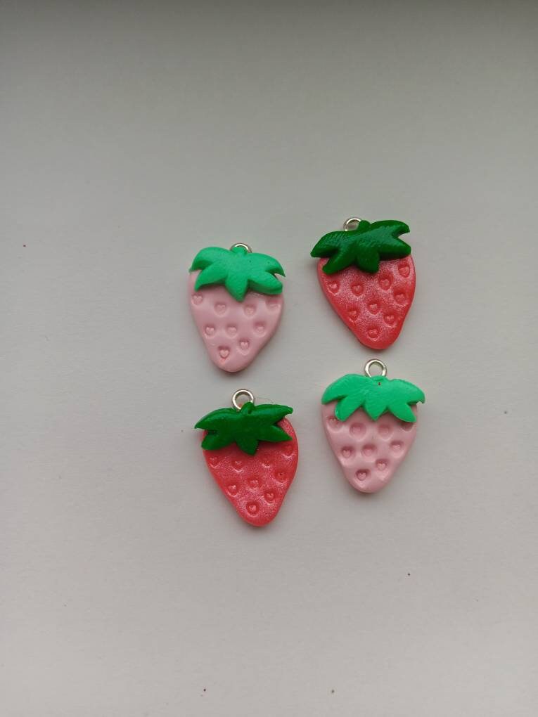 Kawaii heart love strawberry charms / polymer clay strawberry charms / kawaii food charms / kawaii food jewelry