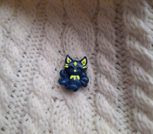 Clay blue yellow star celestial kitsune fox charms / polymer clay kawaii fox animal charms stitch marker progress keeper notions