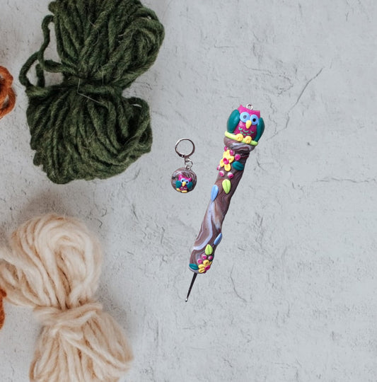Polymer clay marbled fall colorful owl crochet hook matching stitch marker