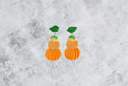Kawaii pumpkin earrings / polymer clay pumpkin fall holiday earrings / kawaii autumn halloween jewelry / clay pumpkin earrings