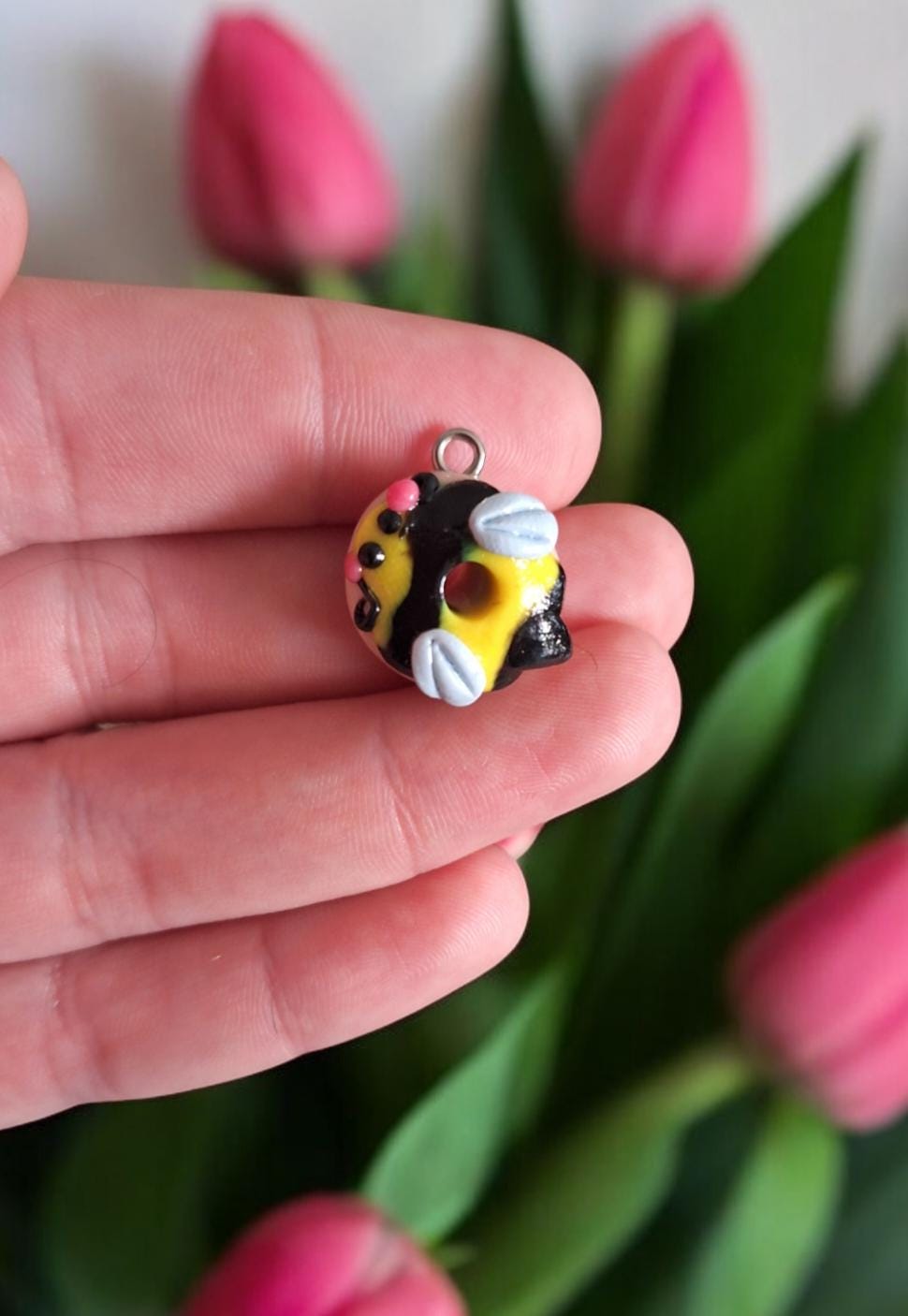 Polymer clay bumble bee charms / polymer clay honey bee charms / kawaii donut animal charm stitchmarker progress keeper notions
