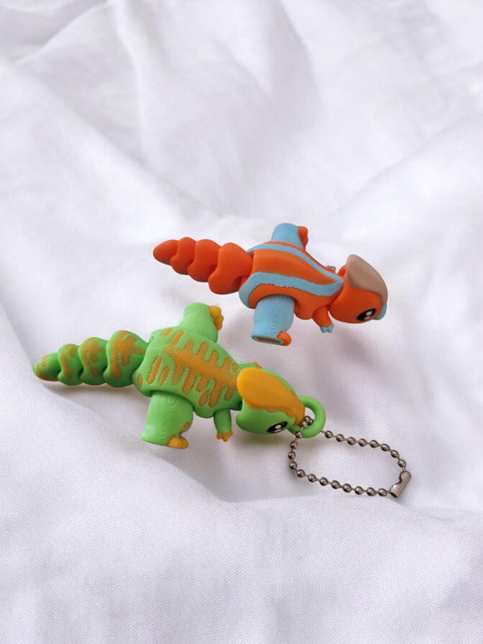 3D articulated cute baby dino / 3d printed dinosaur parasaur keychain / 3d printed parasaur key chain animals figurine Fidget