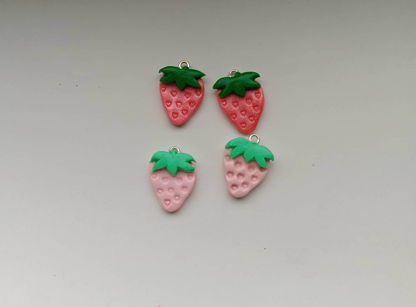 Kawaii heart love strawberry charms / polymer clay strawberry charms / kawaii food charms / kawaii food jewelry