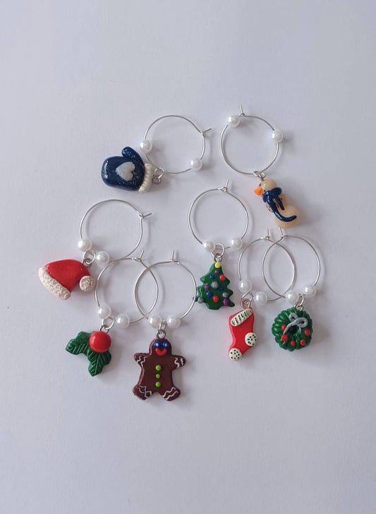 Set of 8 Christmas wine charms / holiday wine charms / snowman wine charms / set of 8 polymer clay wine charms