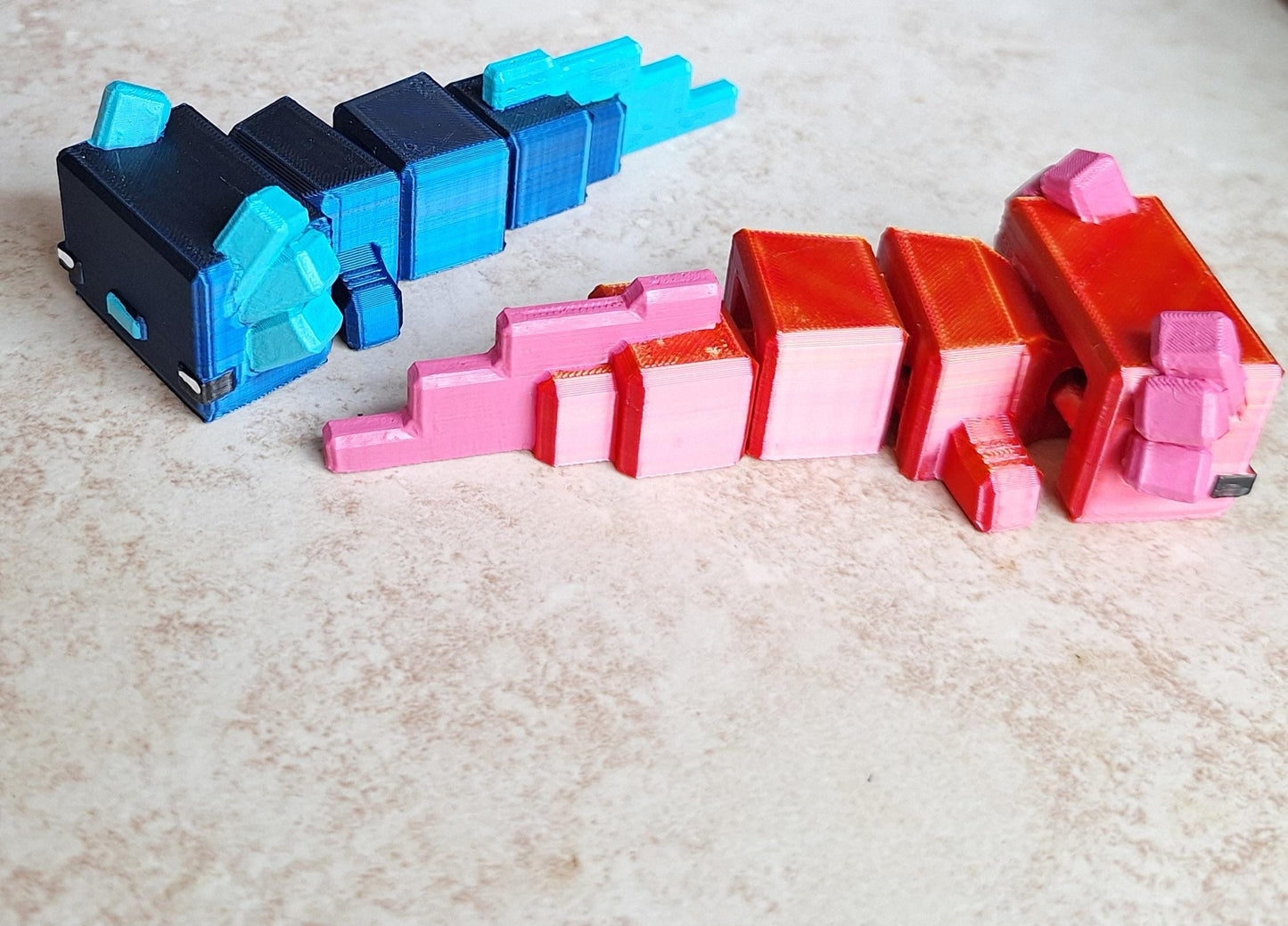 3D articulated pixel axolotl / 3d printed blue black red orange bloxolotl / 3d printed animals axolotl figurine knick knack Fidget