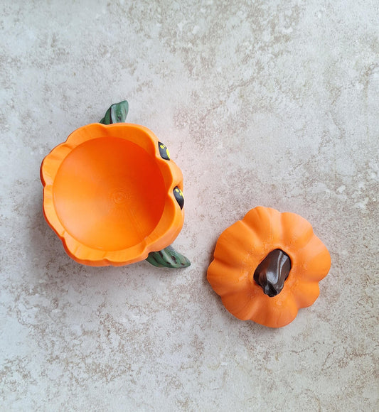 3D printed kawaii pumpkin container / 3d halloween jackolantern storage box display / 3d printed whimsical trinket storage box candy bowl