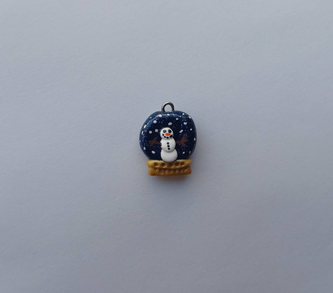 Kawaii blue sparkle snowglobe charms / polymer snow charms / kawaii Christmas jewelry / kawaii Holiday charms / snow globe charms