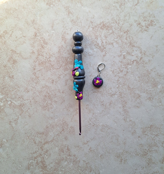 Polymer clay spring summer floral hummingbird crochet hook