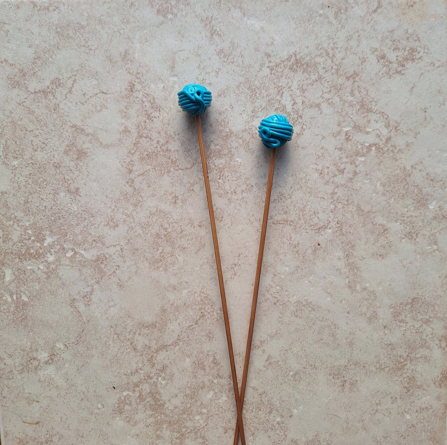 Set of 2 teal yarn ball knitting needles / polymer clay knitting needles / decorative yarn ball knitting needles knitting accessory crochet