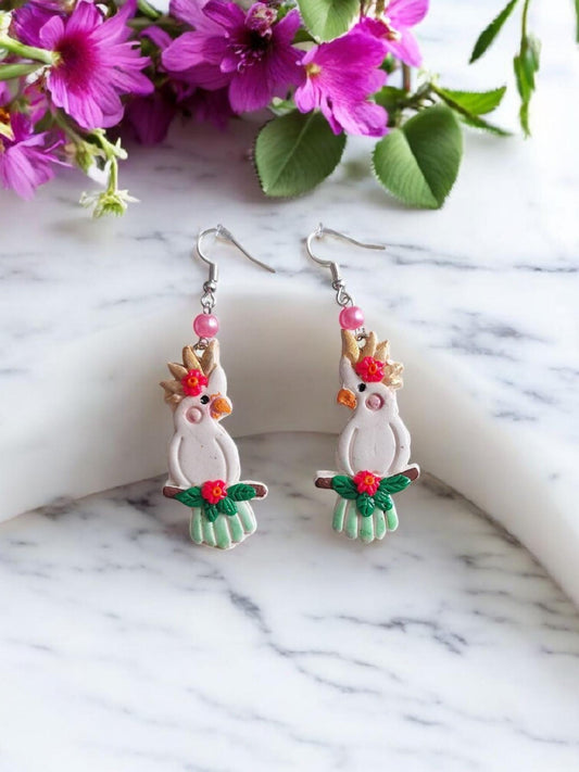 Kawaii clay cute cockatoo bird earrings / polymer clay colorful bird earrings animal jewelry / clay earrings / safari jungle earrings