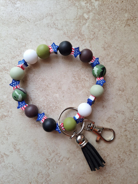 Silicone beaded wristlet / camo star red white blue silicone beaded wristlet keychain / USA bag accessories key chain