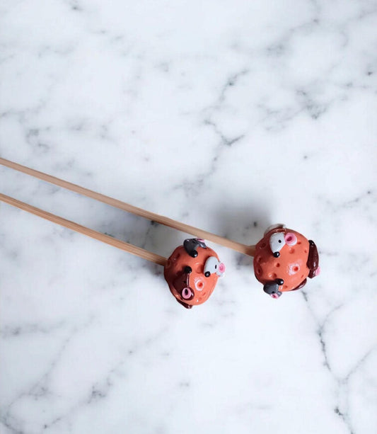Set of 2 cute mouse in cheese knitting needles / polymer clay knitting needles / decorative mice cheese ball knitting needles accessory