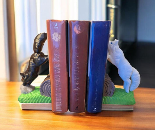3D printed jumping wolf bookends / wolf fox book ends / 3d printed wolf animal Home decor