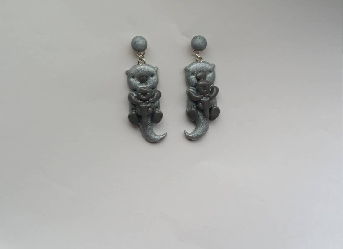 Kawaii otter earrings / polymer clay otter with heart earrings / kawaii floral jewelry / clay otter with flower earrings