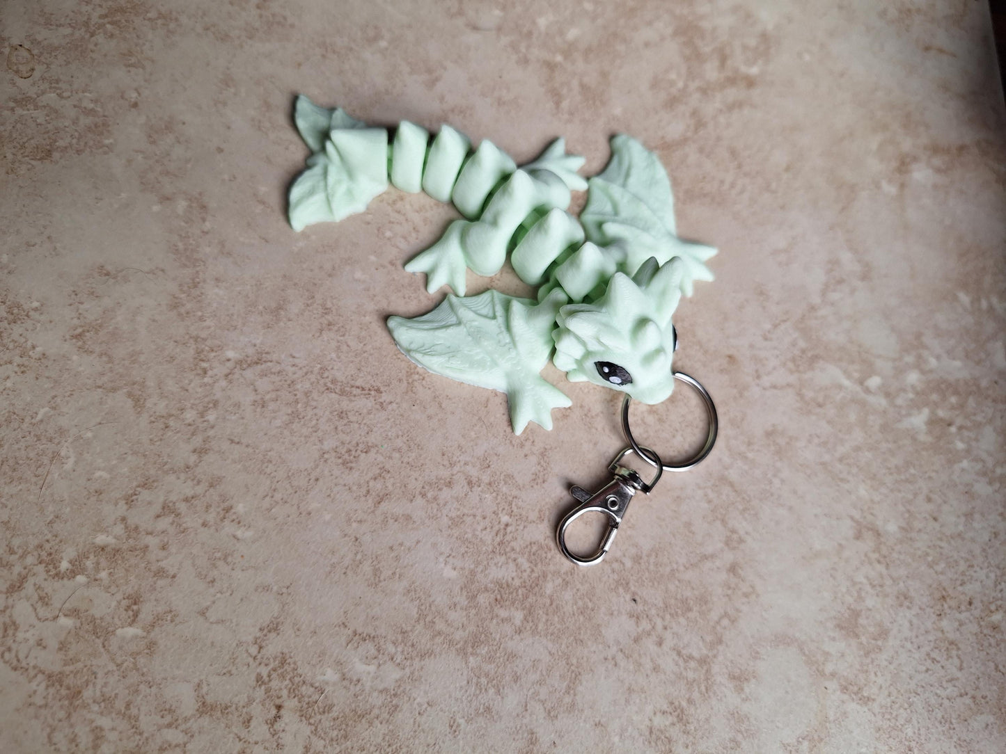3D articulated wyvern dragon keychain / 3d printed dragon animals / wyvern dragon knick knack Fidget figurines key chain