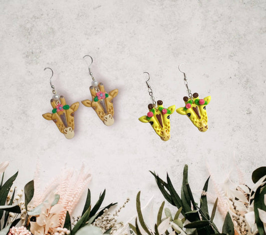 Kawaii floral giraffe earrings / polymer clay giraffe earrings / kawaii animal jewelry / floral earrings / safari jungle earrings