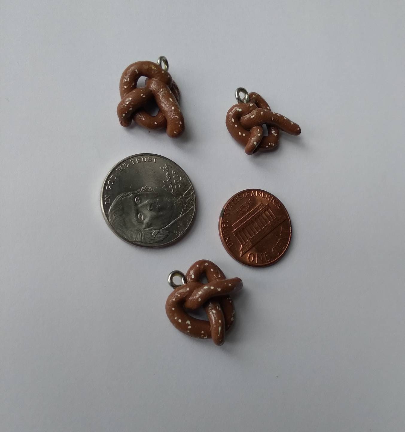 Kawaii pretzel charms / polymer clay fruit charms / kawaii food charms / kawaii food jewelry / kawaii pretzel twist