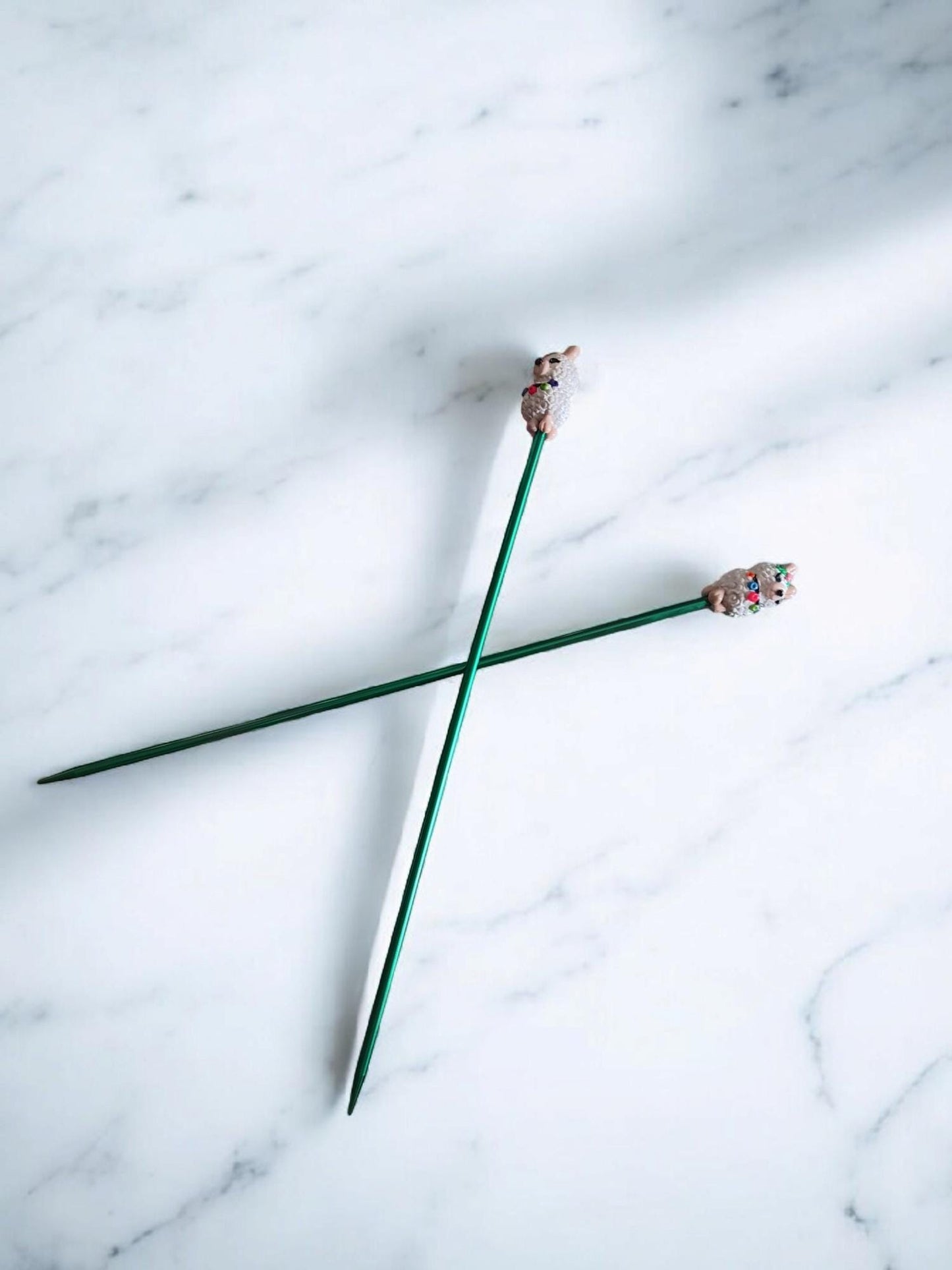 Set of 2 cute llama knitting needles / polymer clay knitting needles / decorative llama alpaca knitting needles accessory