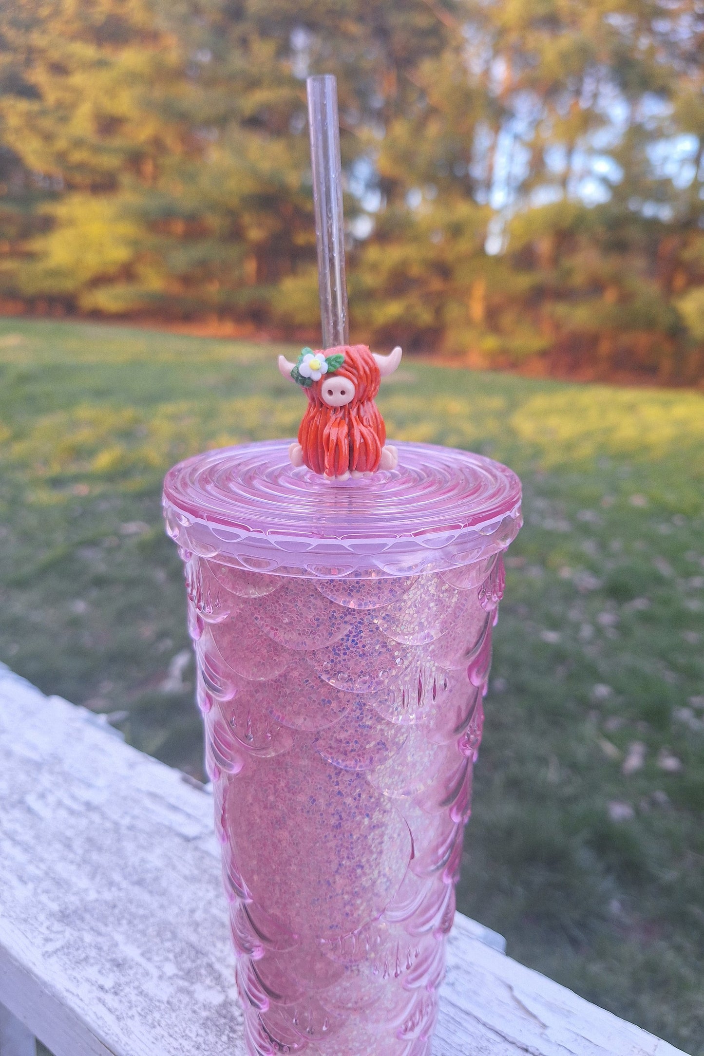 Polymer clay highland cow straw buddy charm tumbler accessories / tumbler charm straw buddy / daisy floral cow straw topper charm