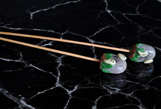 Set of 2 RIP glow ghost knitting needles / polymer clay knitting needles / decorative halloween knitting needles accessory