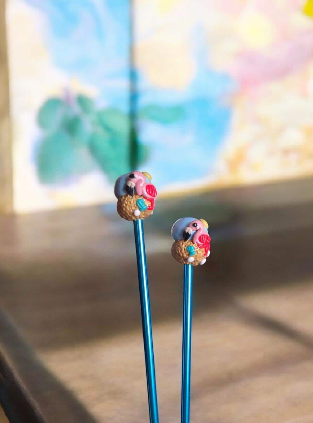 Set of 2 pink flamingo knitting needles / polymer clay knitting needles / decorative summer beach knitting needles accessory