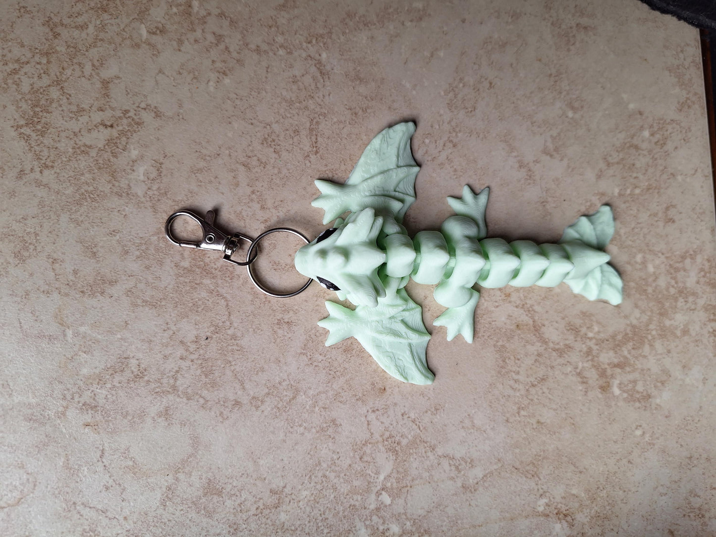 3D articulated wyvern dragon keychain / 3d printed dragon animals / wyvern dragon knick knack Fidget figurines key chain