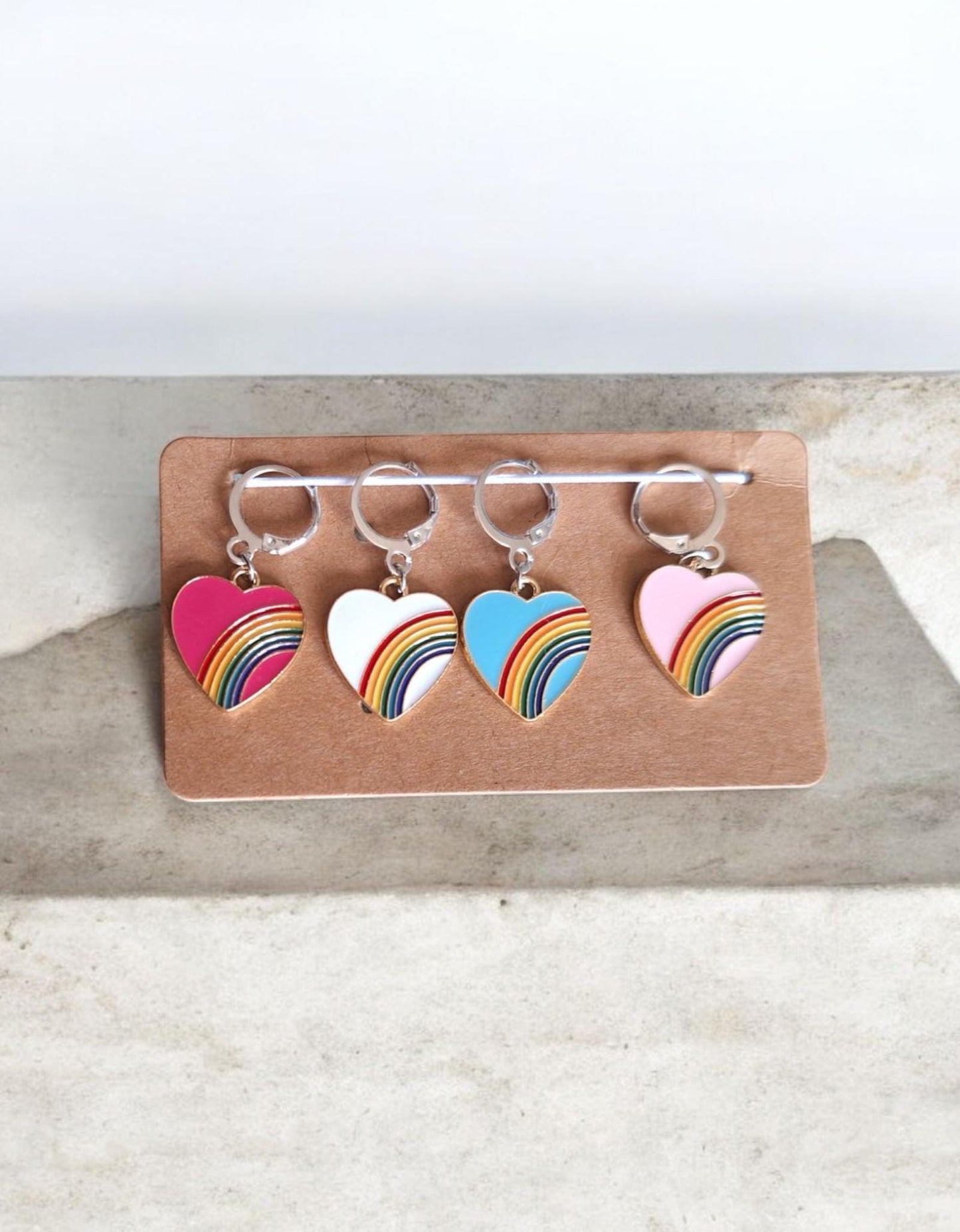 kawaii set of 5 colorful checkered heart stitch marker / set of 5 heart progress keeper knitting crochet charm / retro check stitchmarker