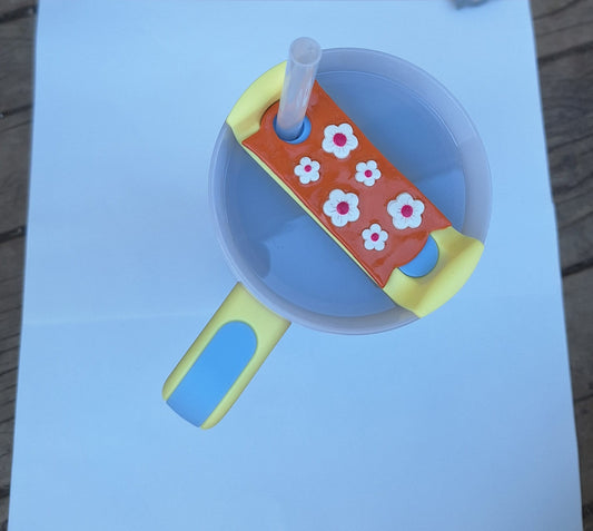 Polymer clay straw tag tumbler topper / clay tumbler accessories / pink orange daisy tumbler topper straw tag / floral tumbler accessories