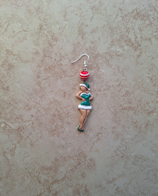 Kawaii clay pin-up santa claus earrings / polymer clay vintage santa holiday earrings / christmas holiday pin up jewelry clay santa earrings