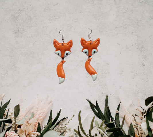 Kawaii fox and tail earrings / polymer red fox dangle earrings / clay fox jewelry / clay red orange fox earrings