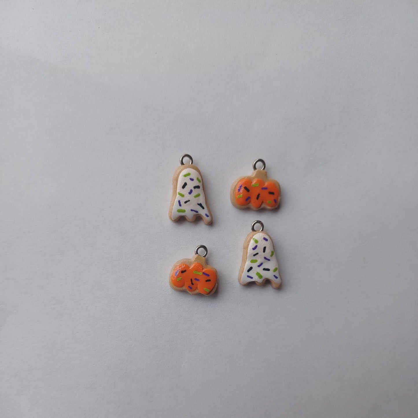 Kawaii halloween sugar cookie charms / polymer clay cookie charms / kawaii food charms / kawaii food jewelry / halloween charms
