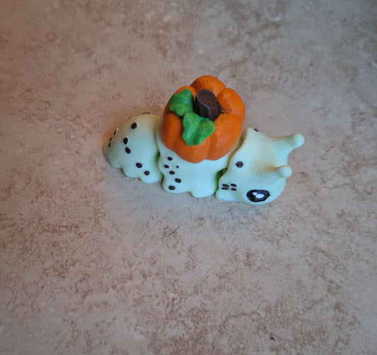 3D articulated snail insect bug / 3d printed fall pumpkin halloween snail / 3d printed animals figurine knick knack Fidget decor