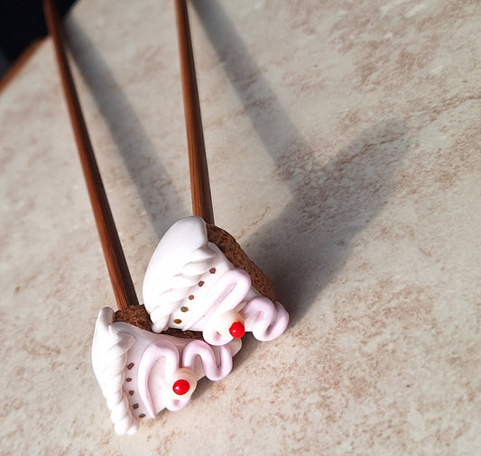 Set of 2 cake slices knitting needles / polymer clay knitting needles / decorative piece of cake knitting needles knitting accessory crochet