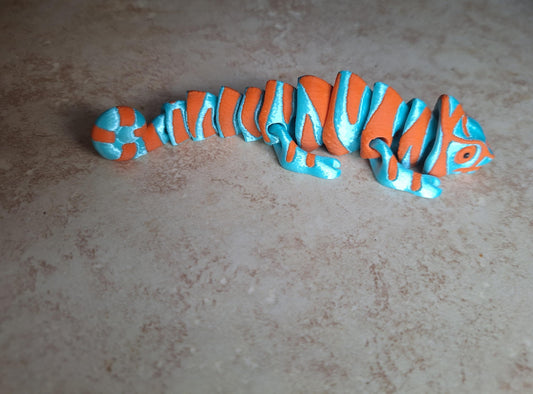3D articulated baby chameleon straw topper cap / 3d printed teal orange chameleon / 3d printed animals figurine knick knack Fidget