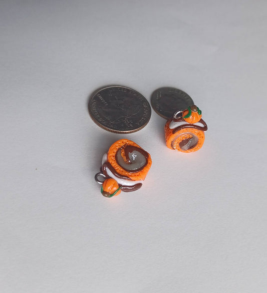 Kawaii pumpkin roll cake charms / polymer clay halloween charms / kawaii clay charms / kawaii clay jewelry / pumpkin cake roll charms