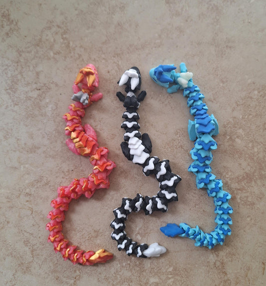 3D articulated colorful atria dragon and egg / 3d printed multi color atria dragon egg / 3d printed desk pet figurine fidget