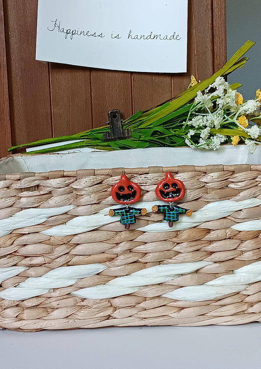 Kawaii halloween pumpkin scarecrow earrings / polymer clay holiday earrings / scare crow jewelry / fall clay scarecrow earrings