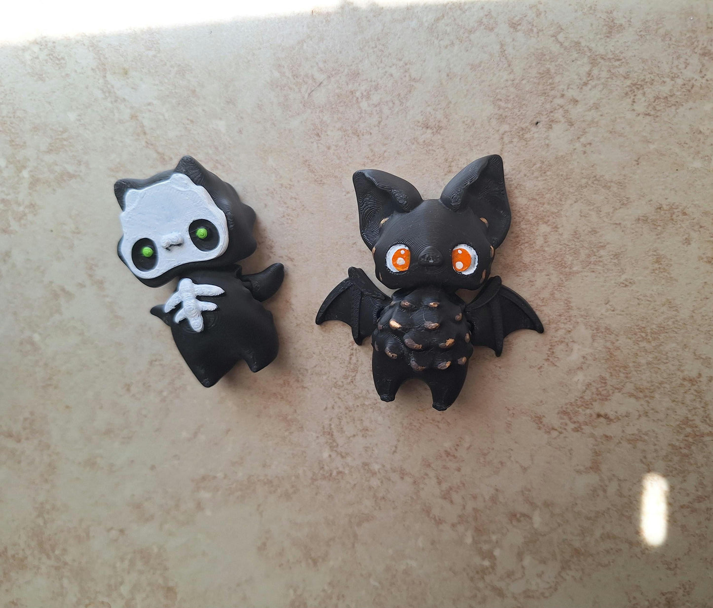 3D articulated skelly bat pixies / 3d printed black bat skeleton / 3d printed animal figurine knick knack Fidget spooky halloween decor