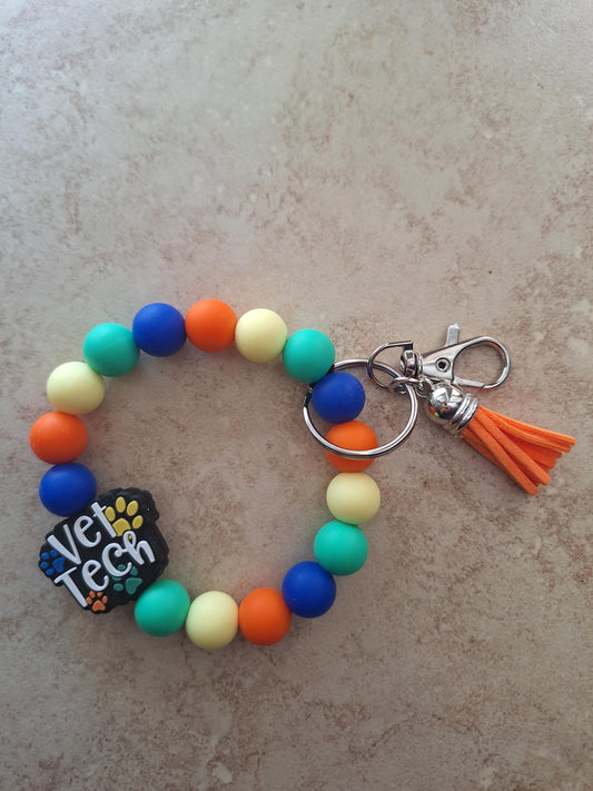 Silicone beaded wristlet keychain vet tech / dog puppy cat animal silicone beaded wristlet keychain / dog mom bag accessories key chain gift