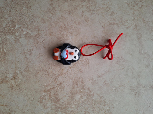 Christmas clay cute penguin ornament / kawaii penguin ornament / polymer clay black white penguin with heart christmas ornament