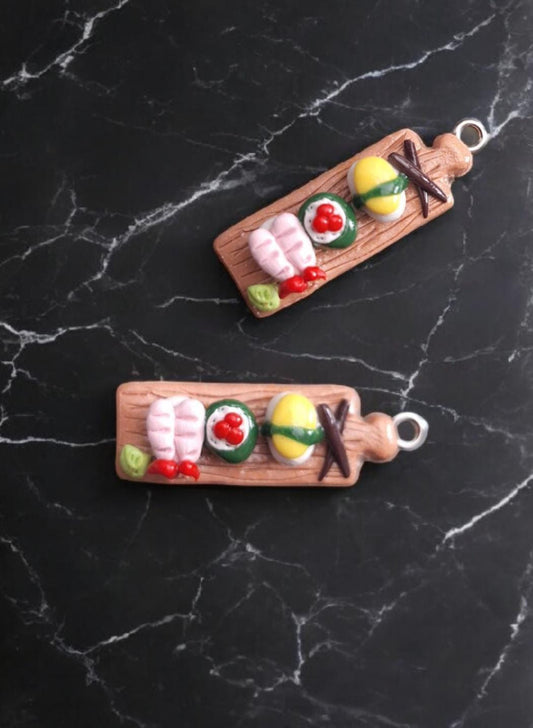 Kawaii charcuterie board sushi plate food charms / polymer clay sushi tray maki board round charms / kawaii food charms jewelry stitchmarker