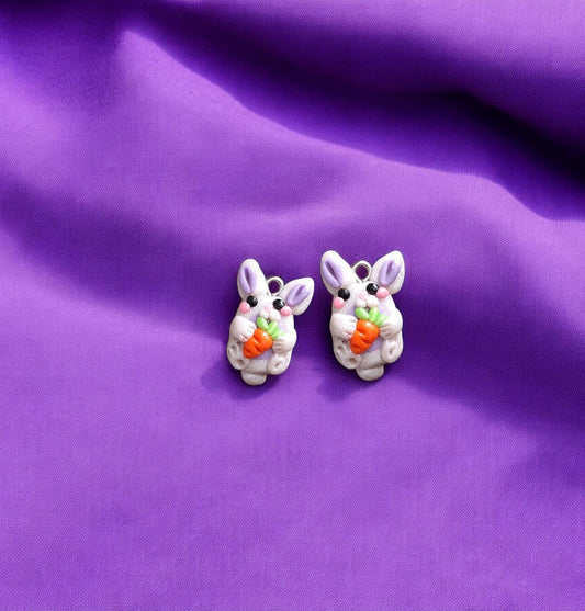 Kawaii white lavender bunny charms / polymer clay rabbit with carrot charms / kawaii animal charms bunny jewelry stitchmarker notions