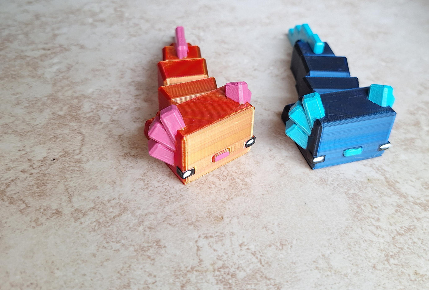 3D articulated pixel axolotl / 3d printed blue black red orange bloxolotl / 3d printed animals axolotl figurine knick knack Fidget
