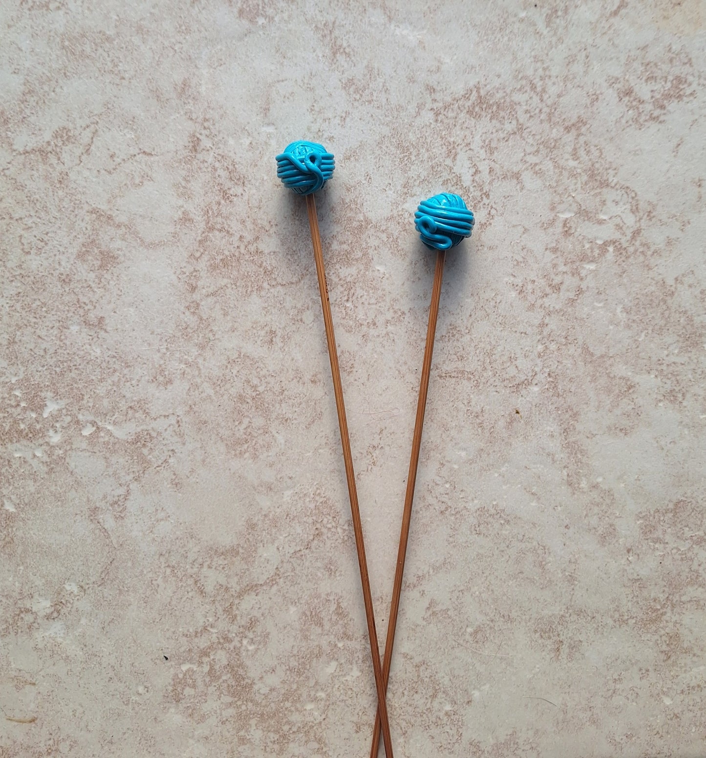 Set of 2 teal yarn ball knitting needles / polymer clay knitting needles / decorative yarn ball knitting needles knitting accessory crochet
