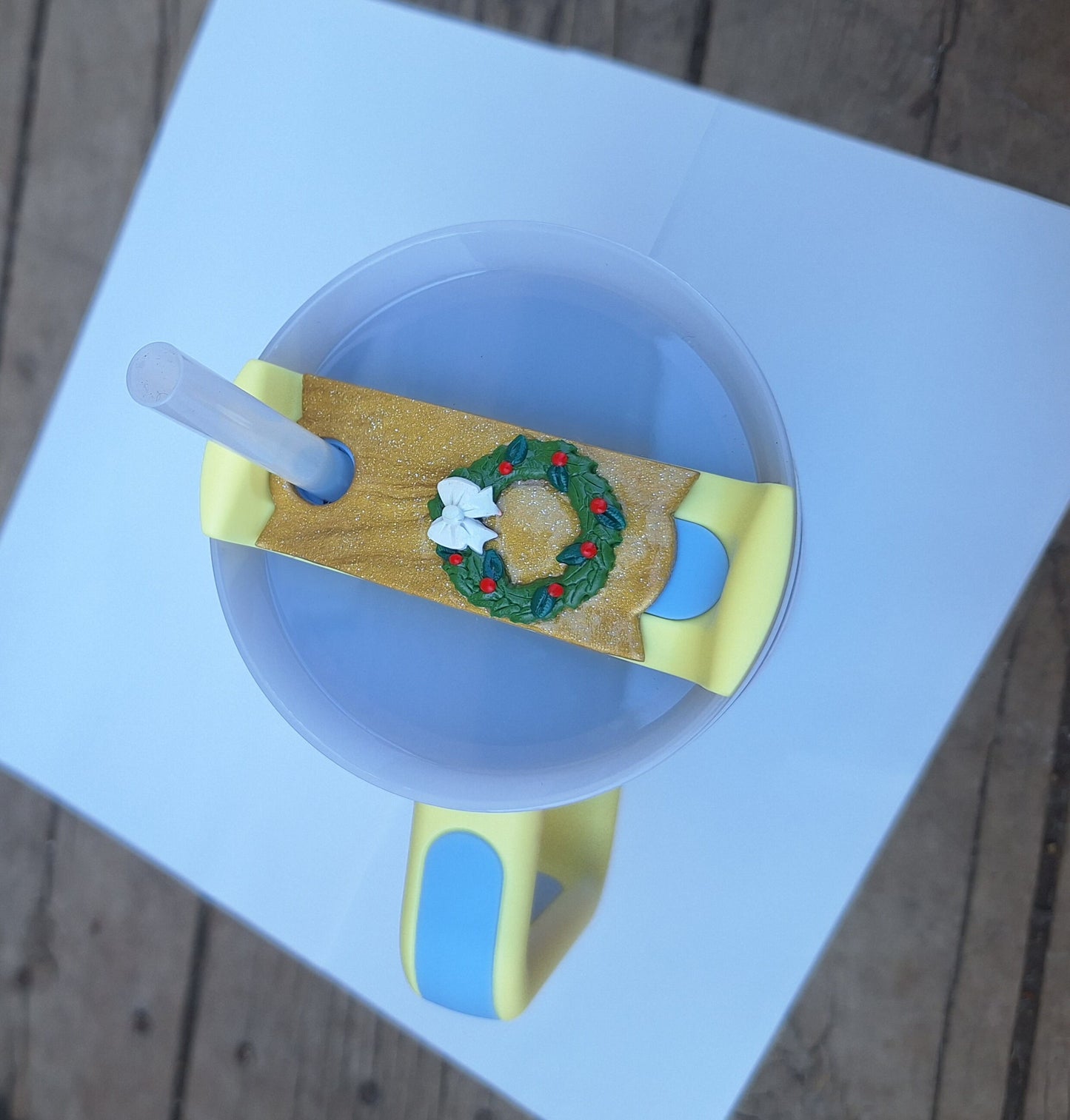 Polymer clay straw tag tumbler topper / clay tumbler accessories / holiday wreath tumbler topper straw tag / Christmas tumbler accessories