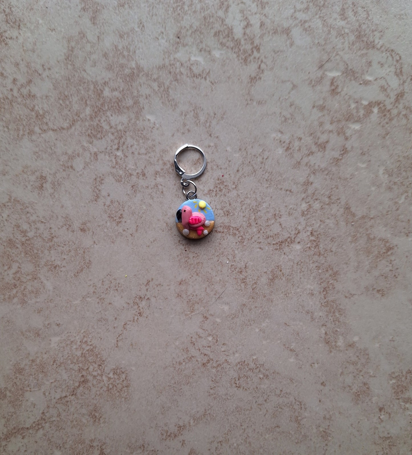 kawaii polymer clay flamingo beach stitch marker / clay shell flamingo on beach progress keeper knitting crochet charm / clay stitchmarker