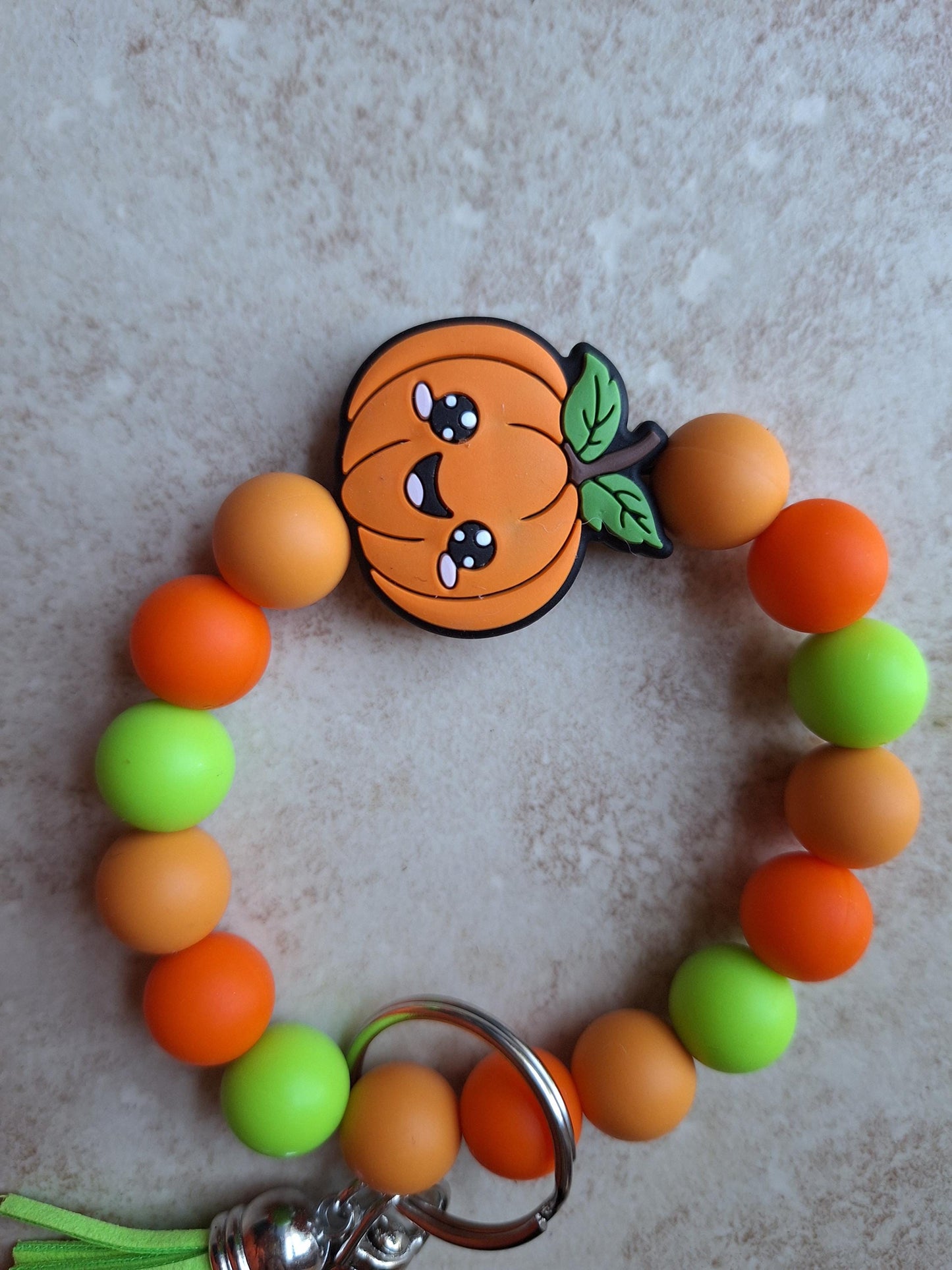Silicone beaded wristlet keychain / fall Thanksgiving beaded wristlet turkey keychain / pumpkin bag accessories key chain gift