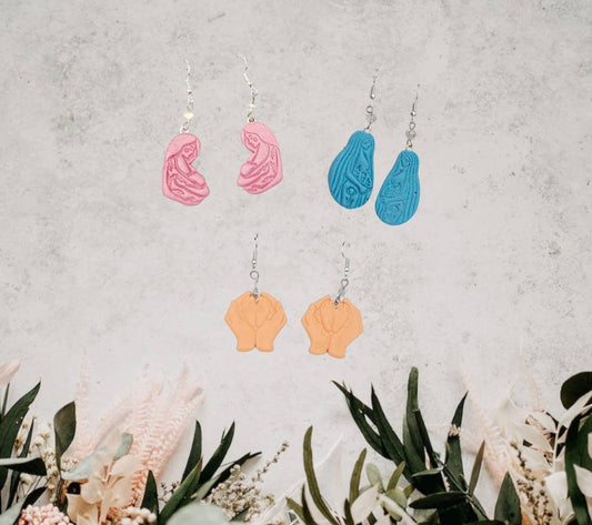 Kawaii floral mom earrings / polymer clay mothers day dangle earrings / clay mom jewelry / floral mother's day earrings