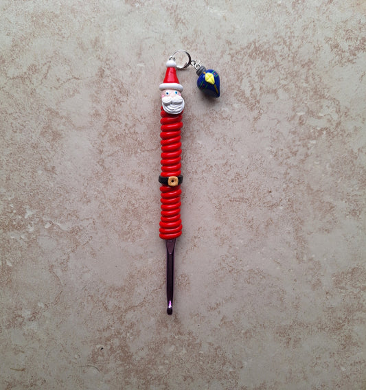 Polymer swirl Santa Claus Christmas holiday crochet hook