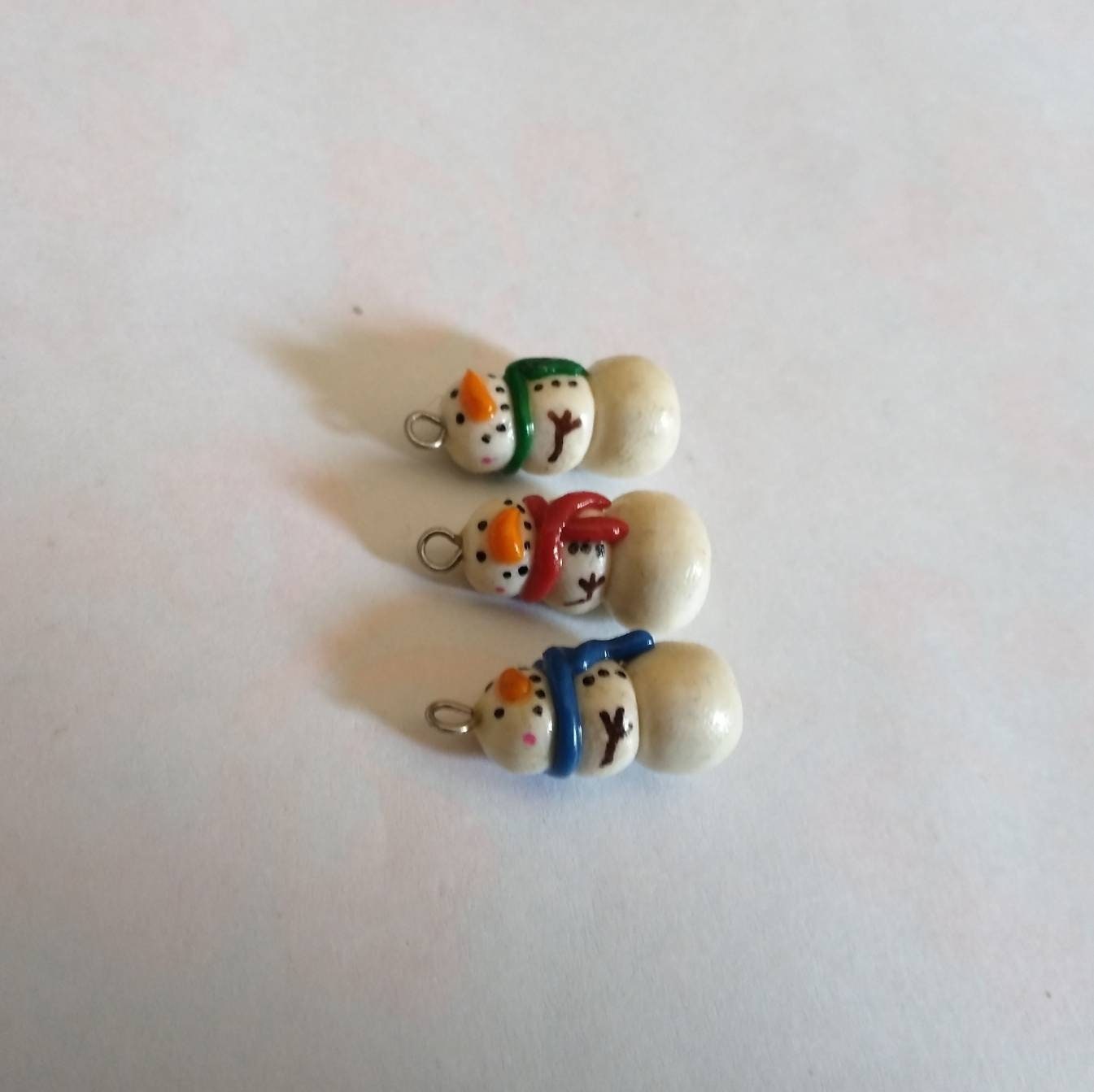 Kawaii snowman charms / polymer snowmen charms / kawaii Christmas jewelry / kawaii Holiday charms